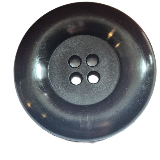 Hovedbilde Knapp 4 hull polyester sort 34 mm