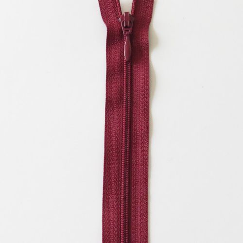 Kjolelås 4 mm spiral med dråpe ikke delbar vinrød bordeaux 12 cm
